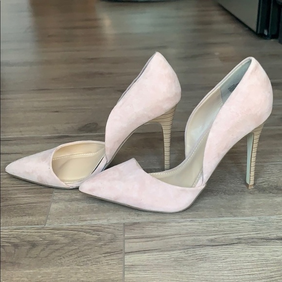 Pink Heels - Picture 2 of 6